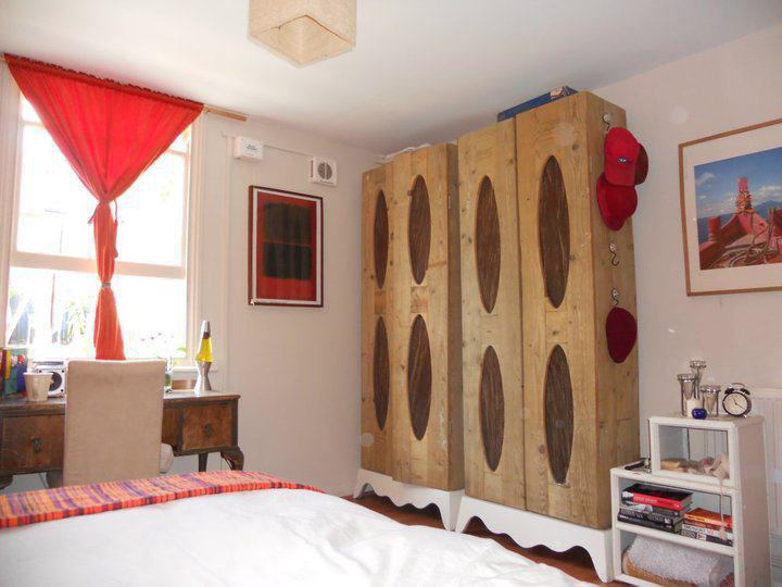 Flat Arodene Road in Greater London