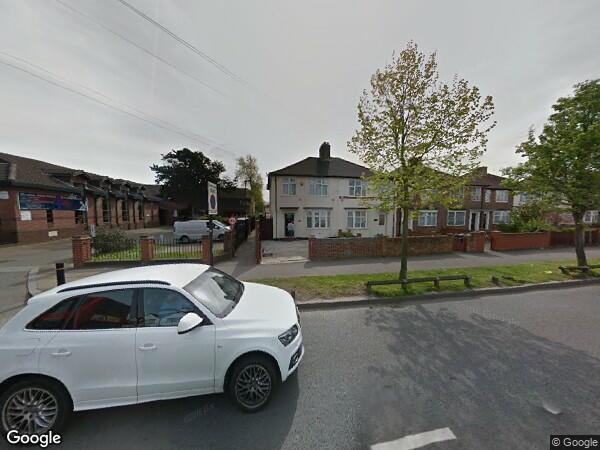 House Vicarage Farm Road in London