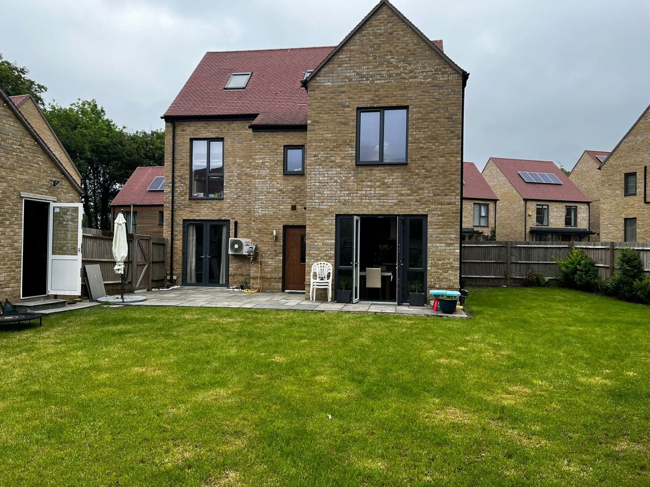 House Chaplin Place in Greater London