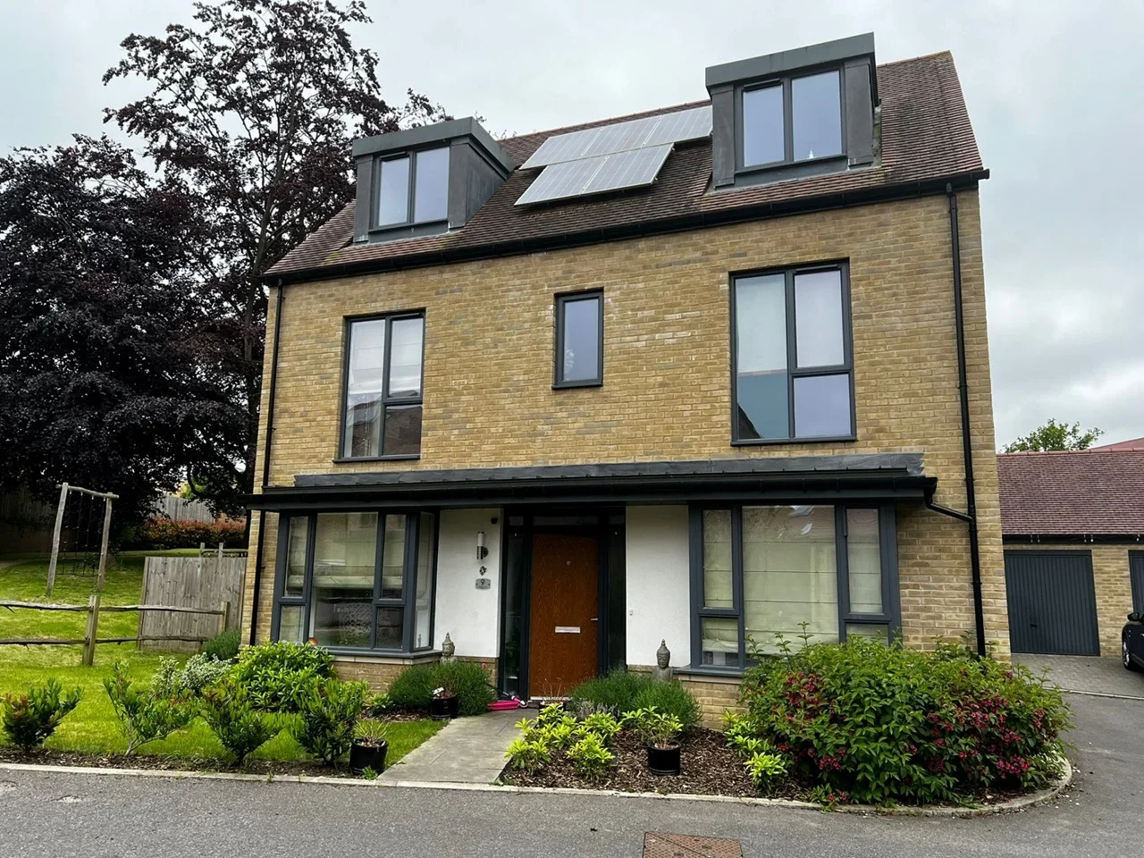House Chaplin Place in Greater London