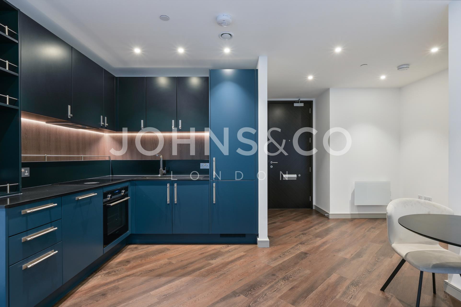 Flat London Road in Borough of Spelthorne