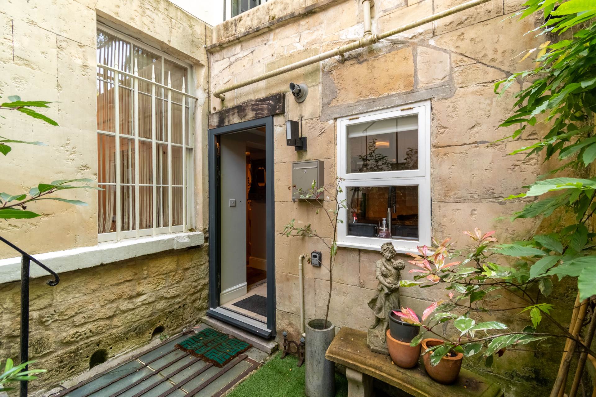 Flat Grosvenor Place in Bath