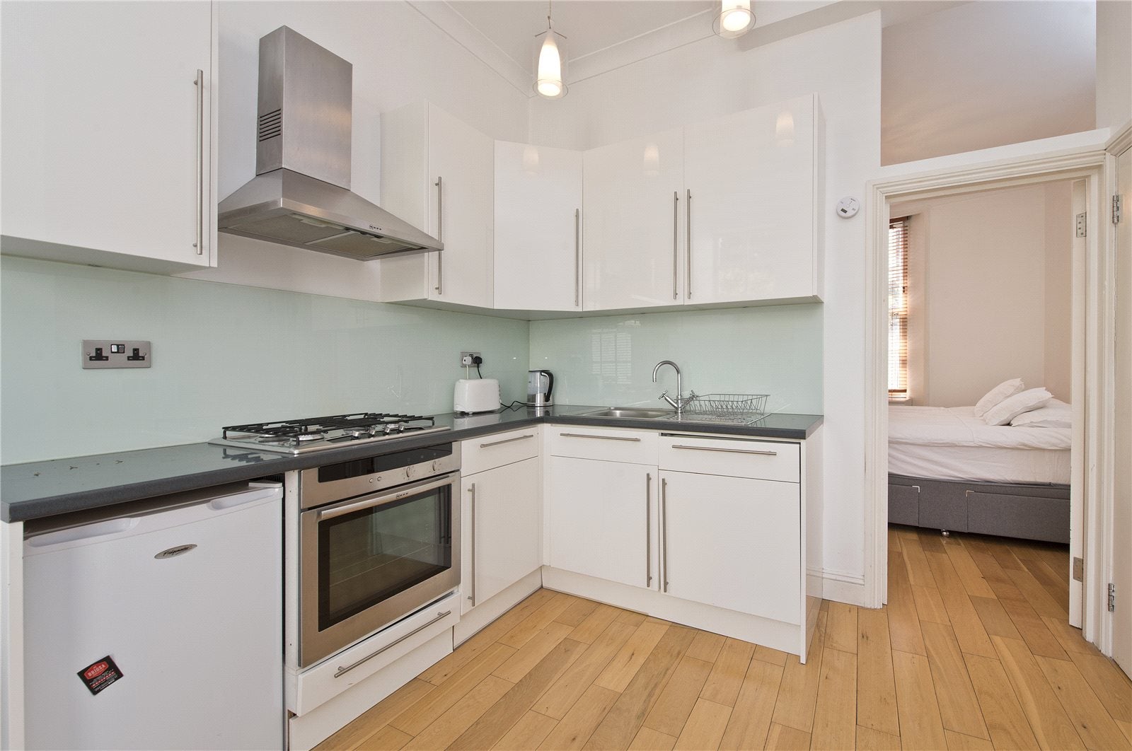 Flat Alma Square in City of Westminster