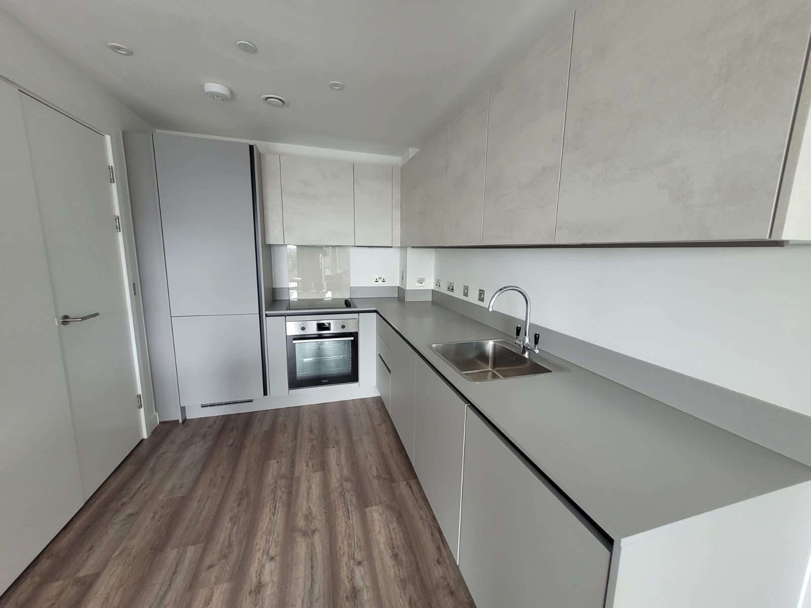 Flat Herschel Street in Slough