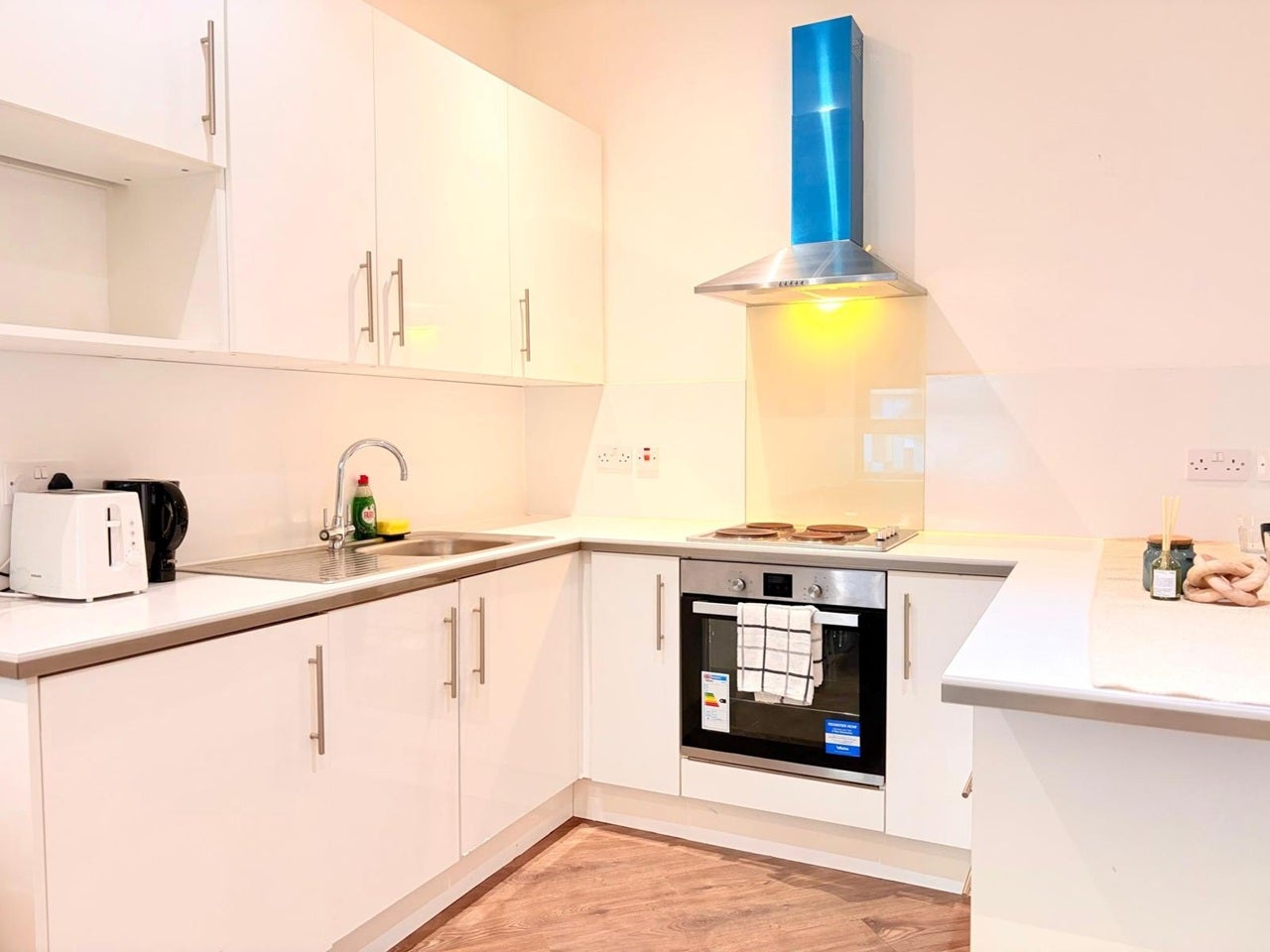 Flat Wellesley Road in Greater London