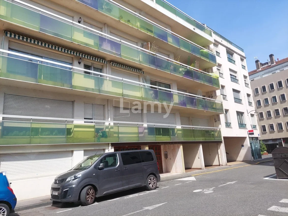 Appartement Rue Raymond Planté à Pau