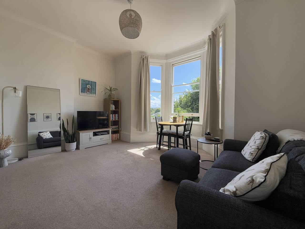 Flat Woodbury Park Road in Tunbridge Wells