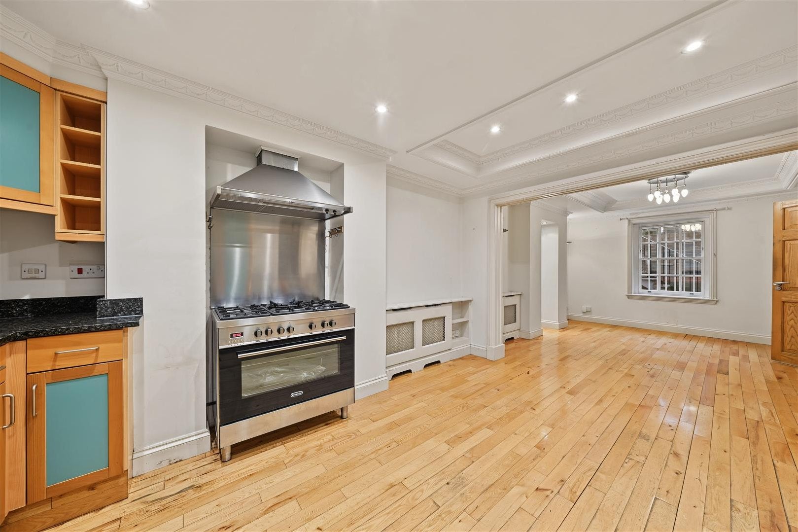 Flat Stockwell Green in Greater London