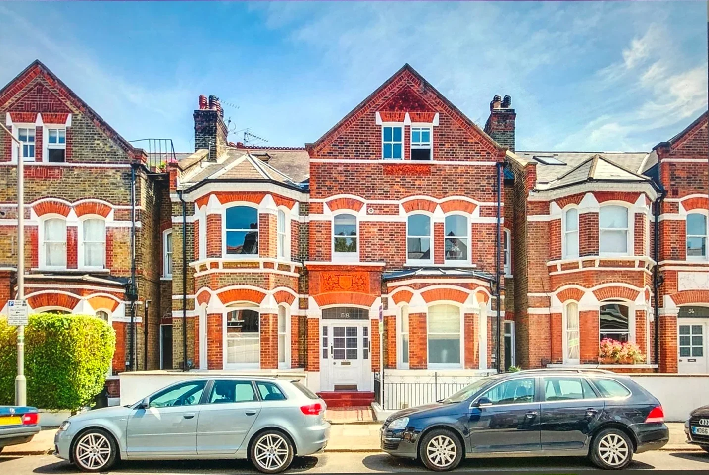 Flat Lavender Gardens in Greater London