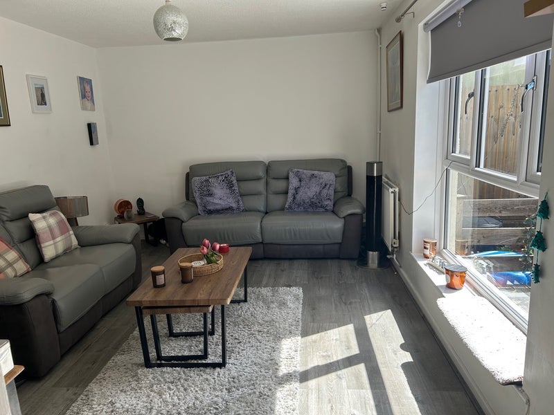 Room Clive Road in Flemingston