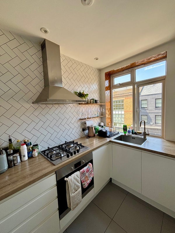 Room Porlock Street in Greater London