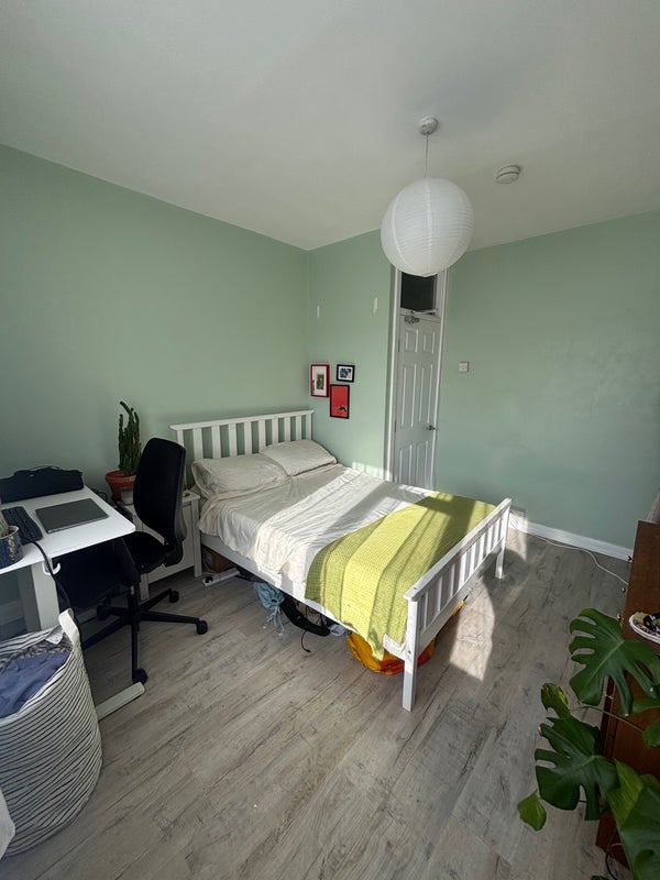 Room Porlock Street in Greater London