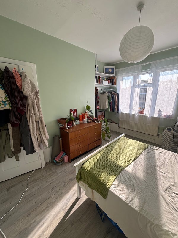 Room Porlock Street in Greater London