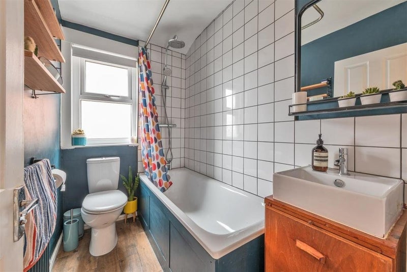Room Essex Road in Greater London