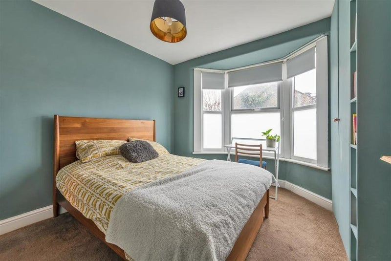 Room Essex Road in Greater London