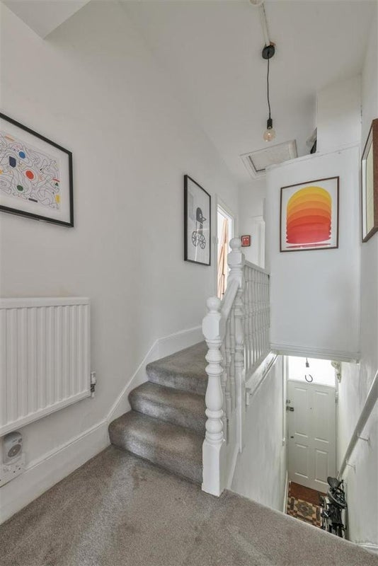Room Essex Road in Greater London