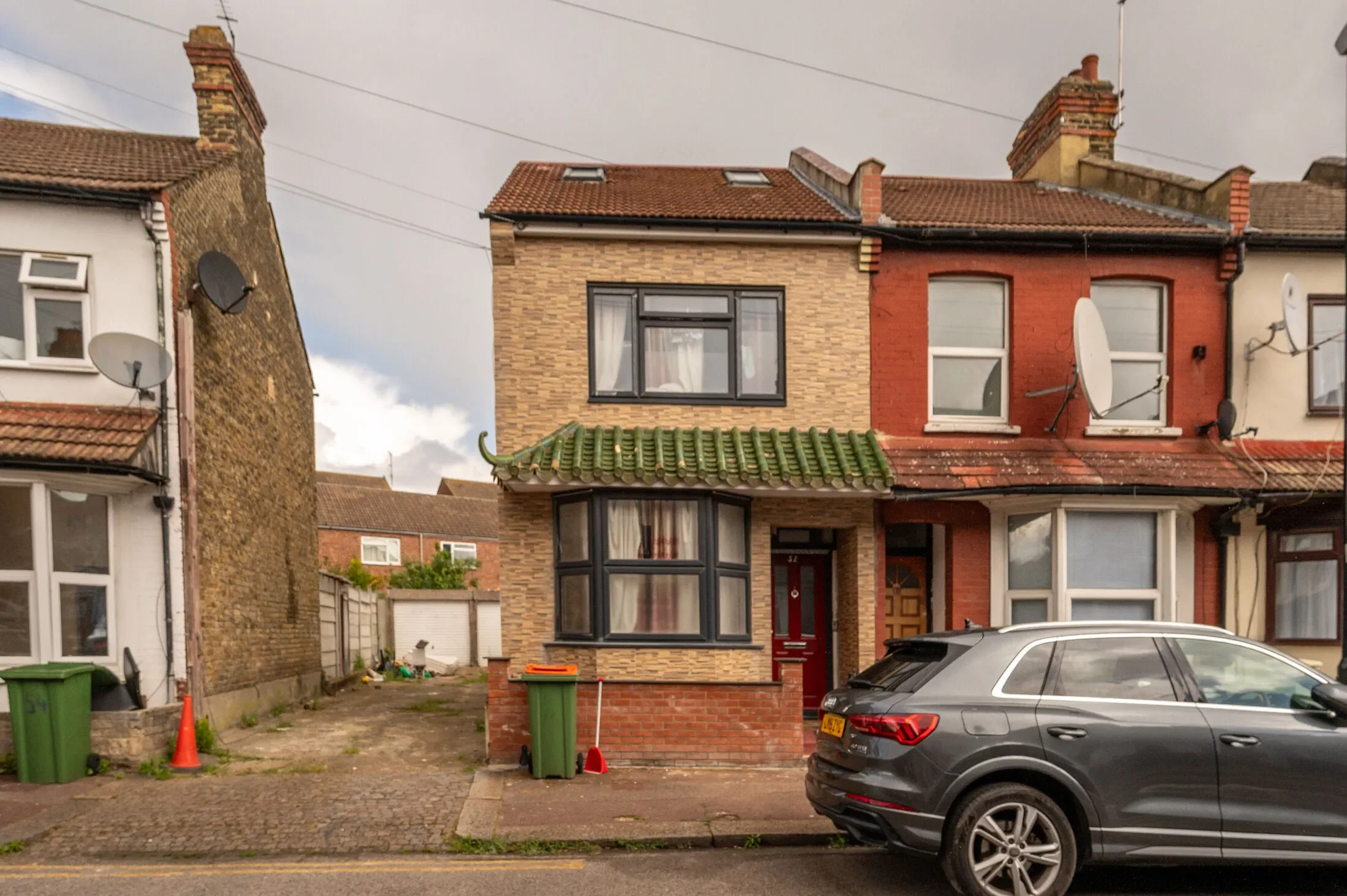 House Falcon Street in Greater London