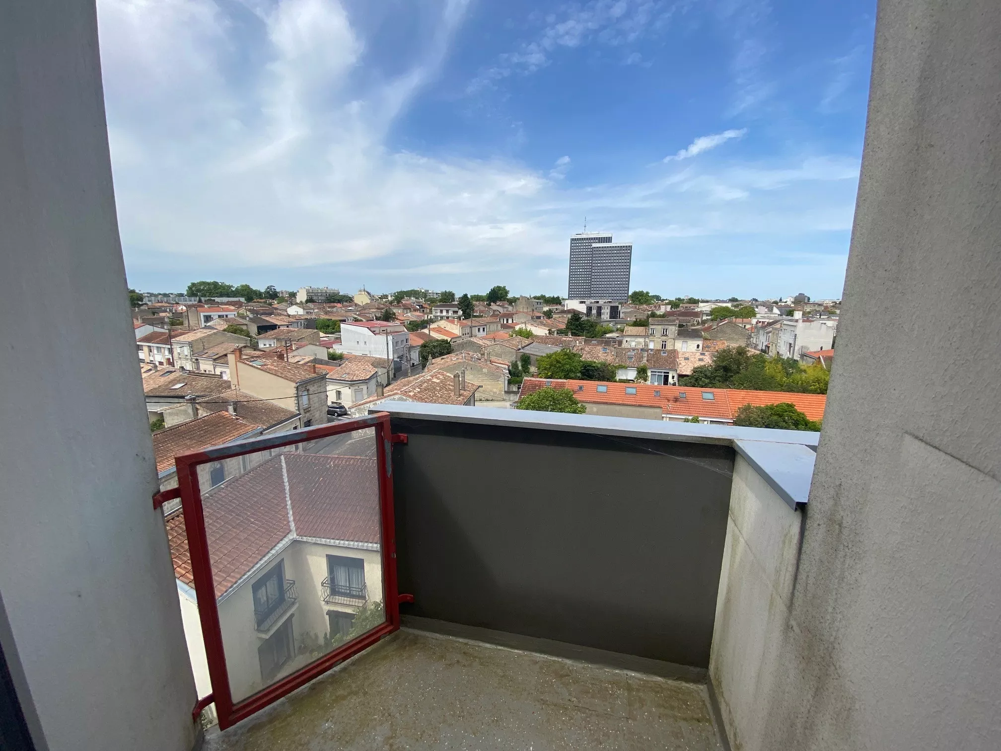 Flat Avenue d'Arès in Bordeaux