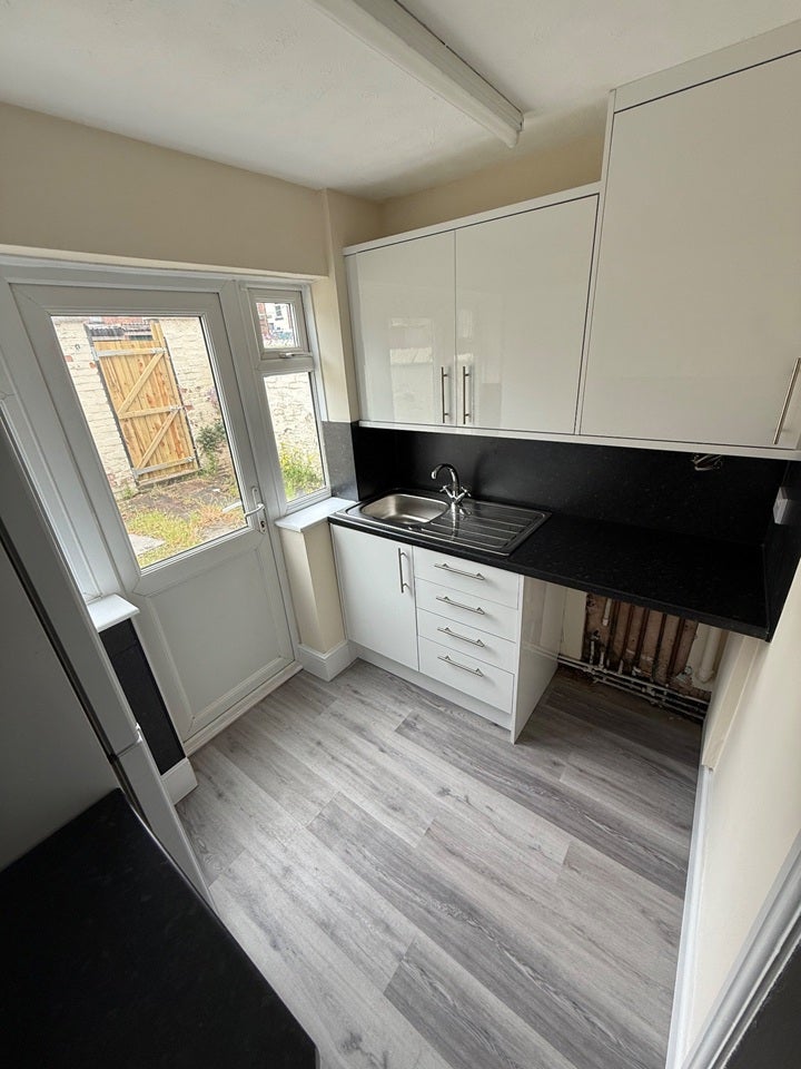 Flat Wilkinson Street in Ellesmere Port