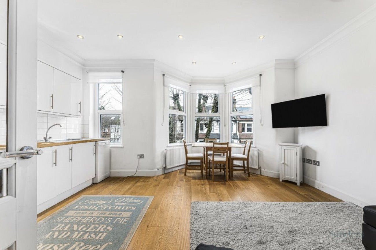 Flat Stanmore Road in Greater London