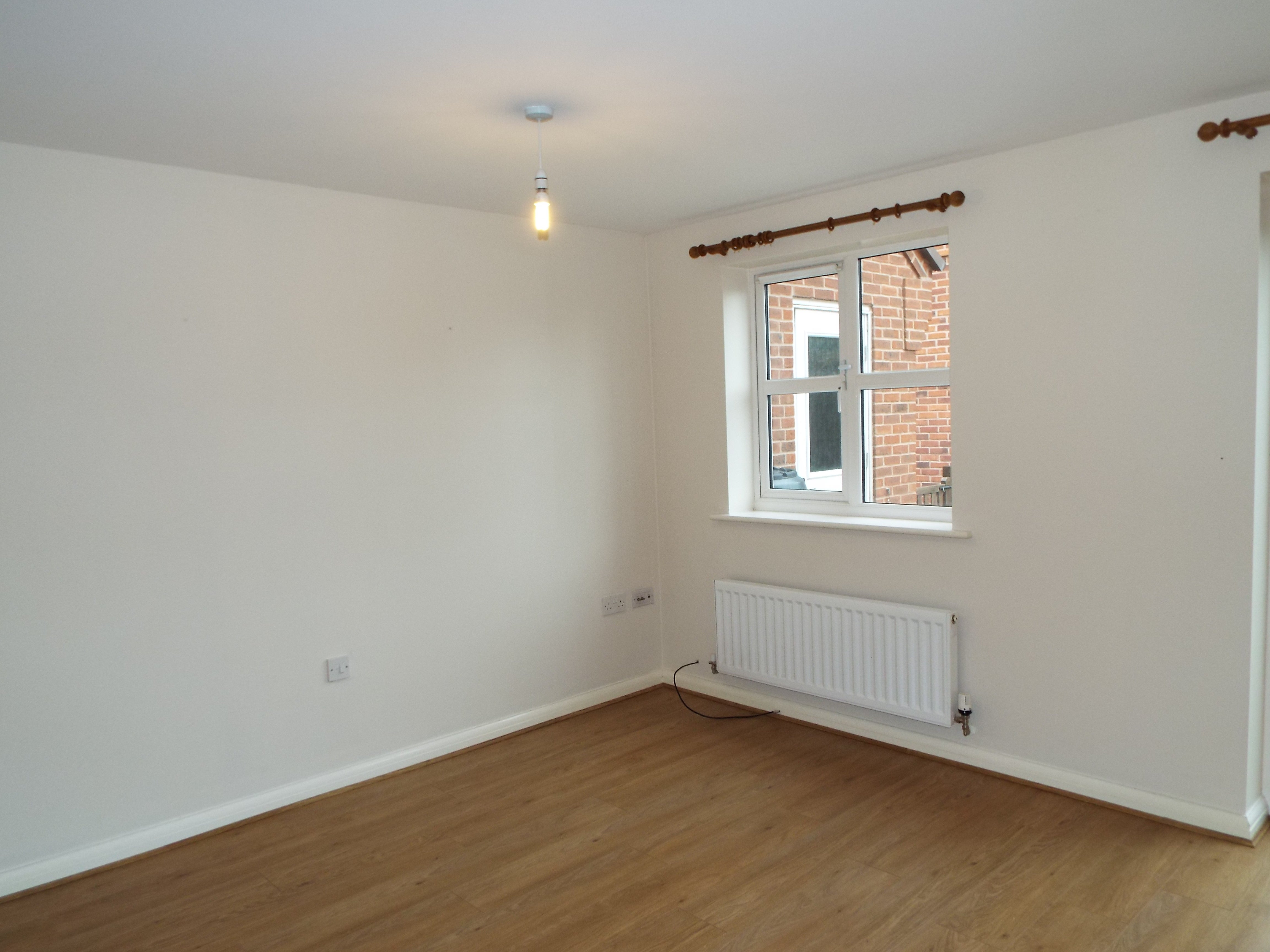 House Brodie Close in Rugby