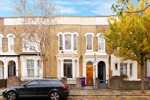 House Lyal Road in Greater London