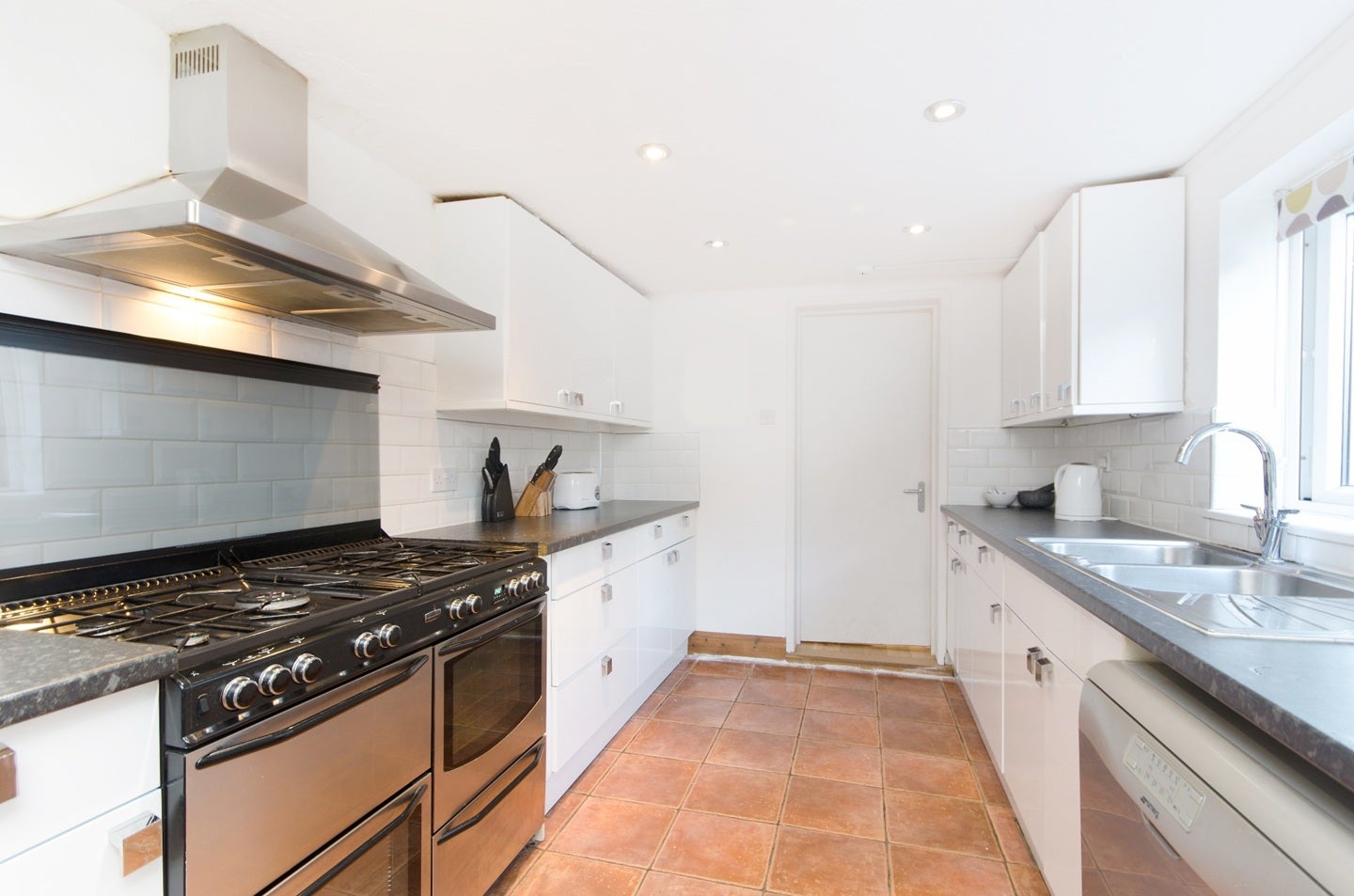 Room Staines Road in Greater London