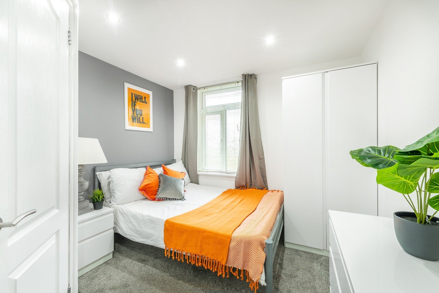 Room Staines Road in Greater London