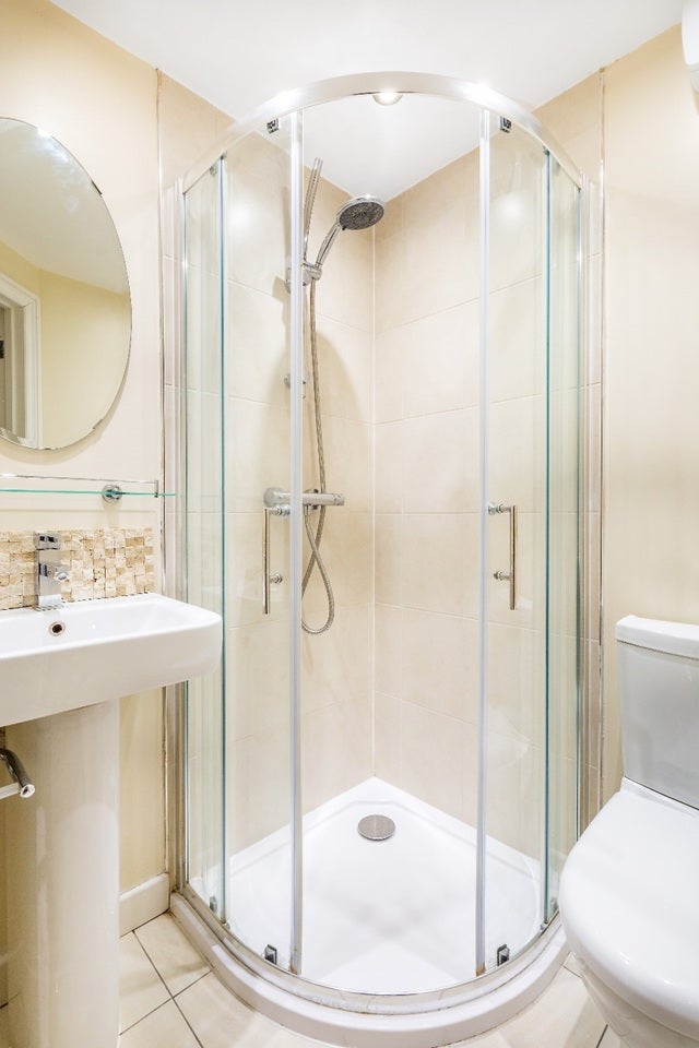 Room Staines Road in Greater London