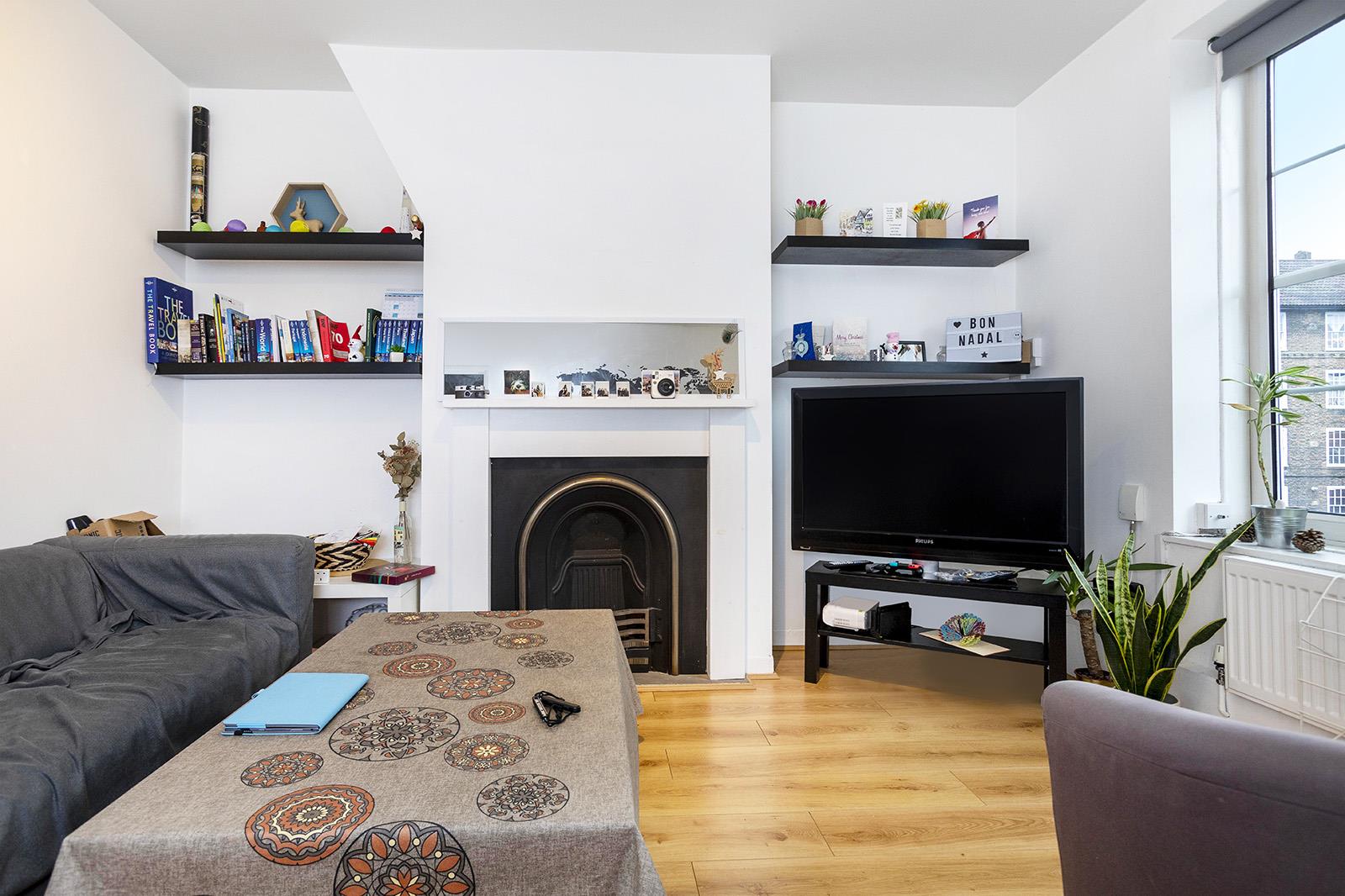 Flat Magee Street in Greater London