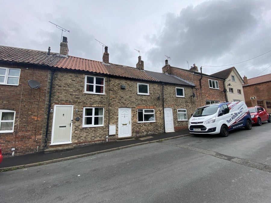 House School Lane in South Ferriby
