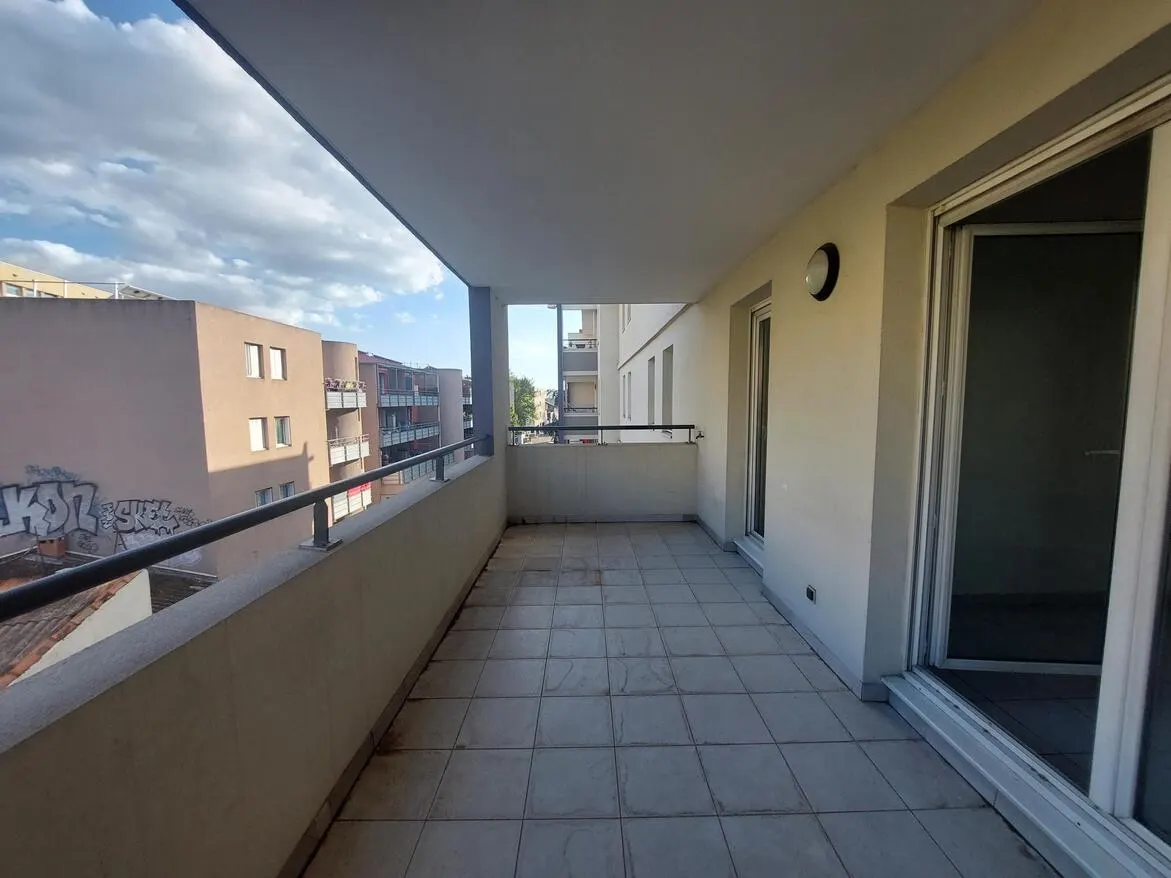 Flat Rue Solier in Nîmes