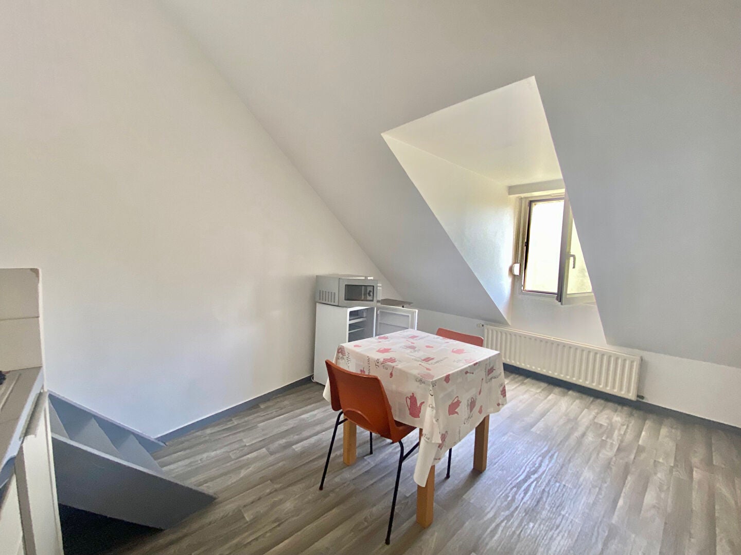 Flat Quai d'Avesnières in Laval