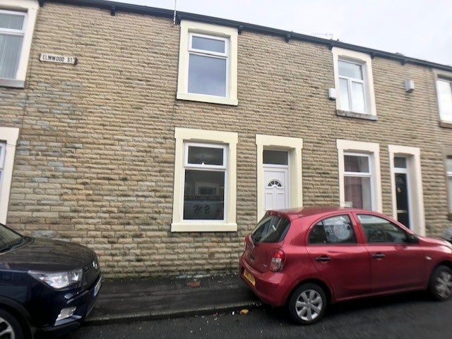 House Elmwood Street in Burnley