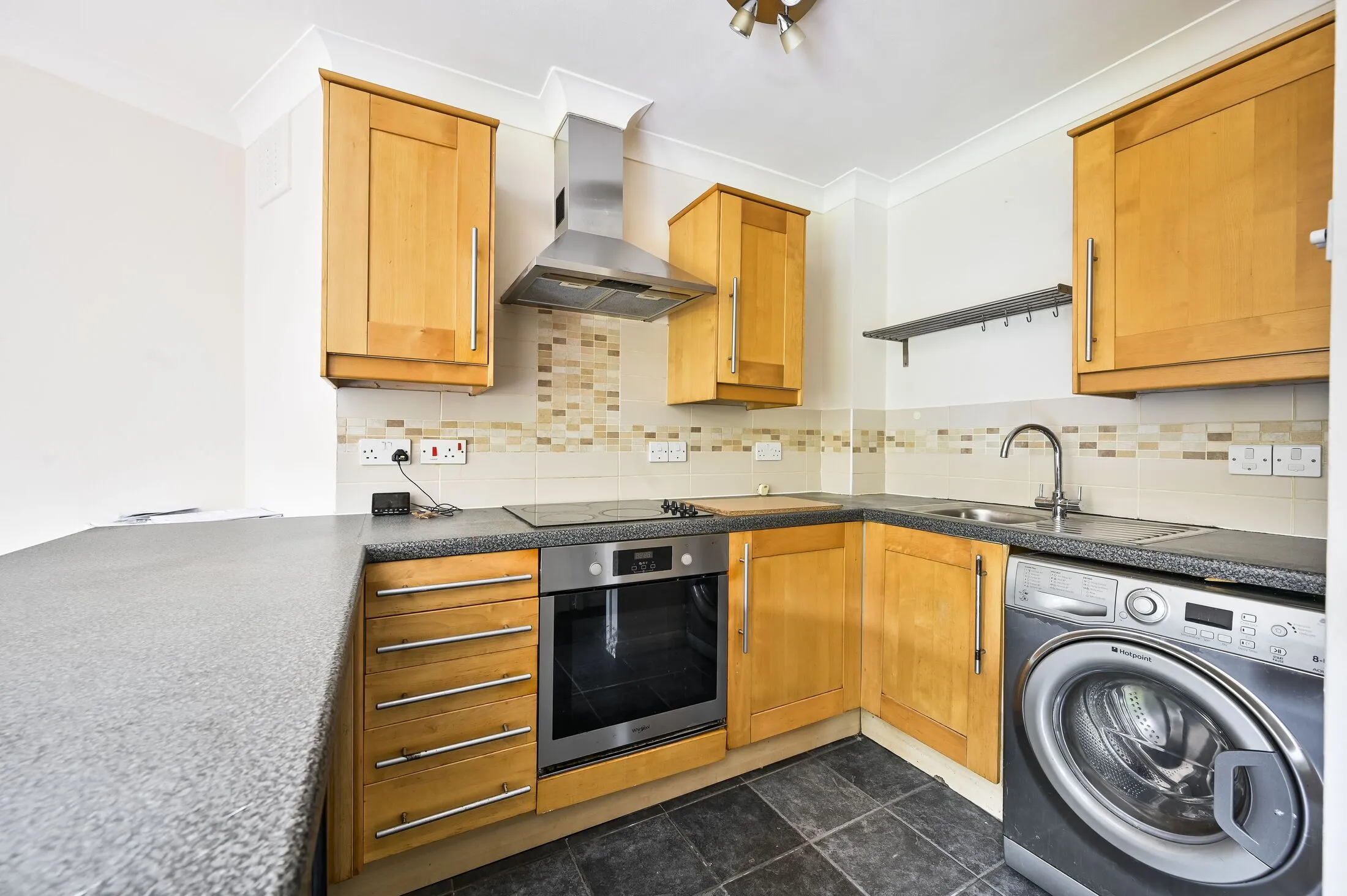 Flat Maltings Place in Greater London