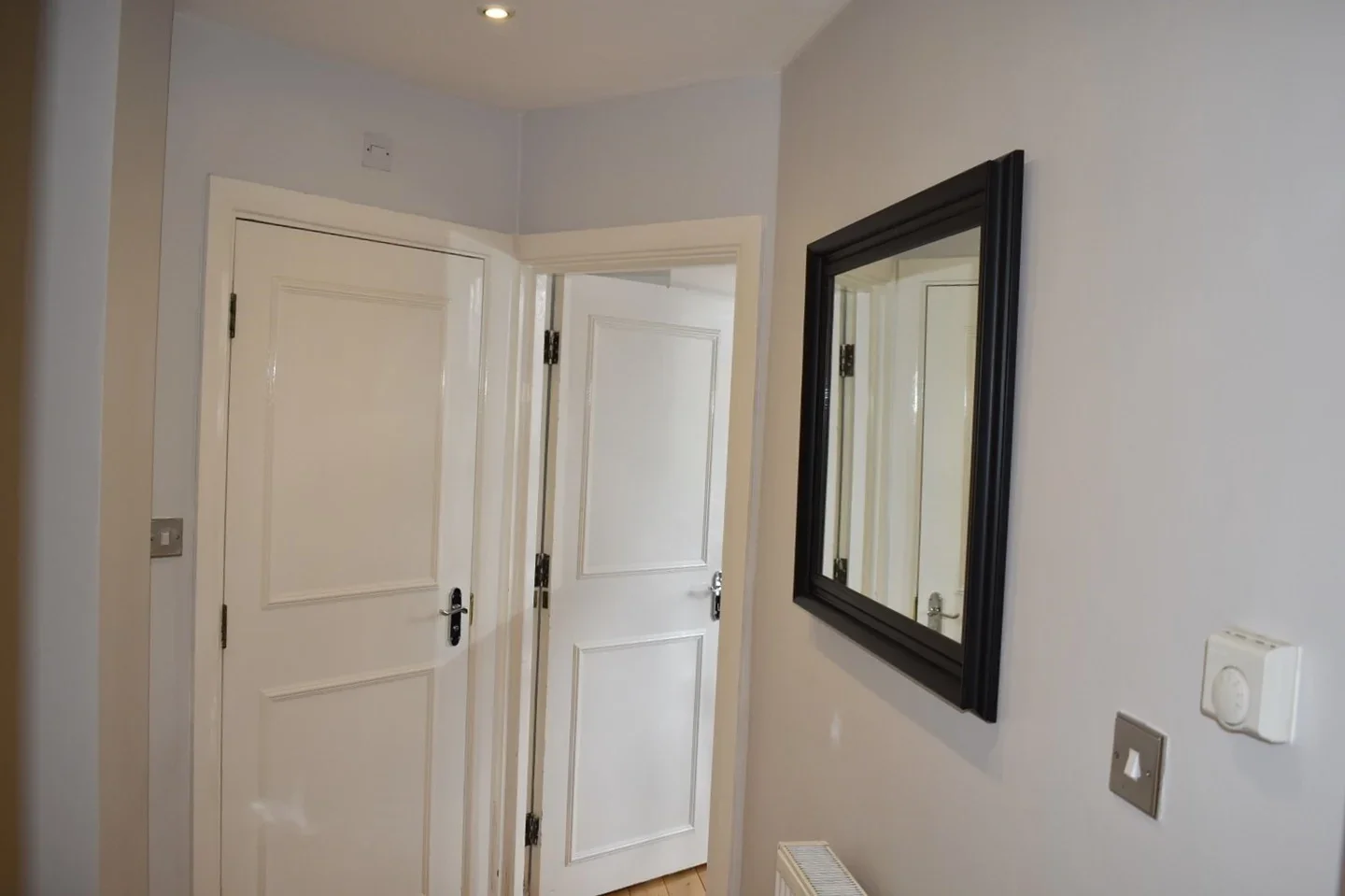 Flat Prince of Wales Drive in Greater London