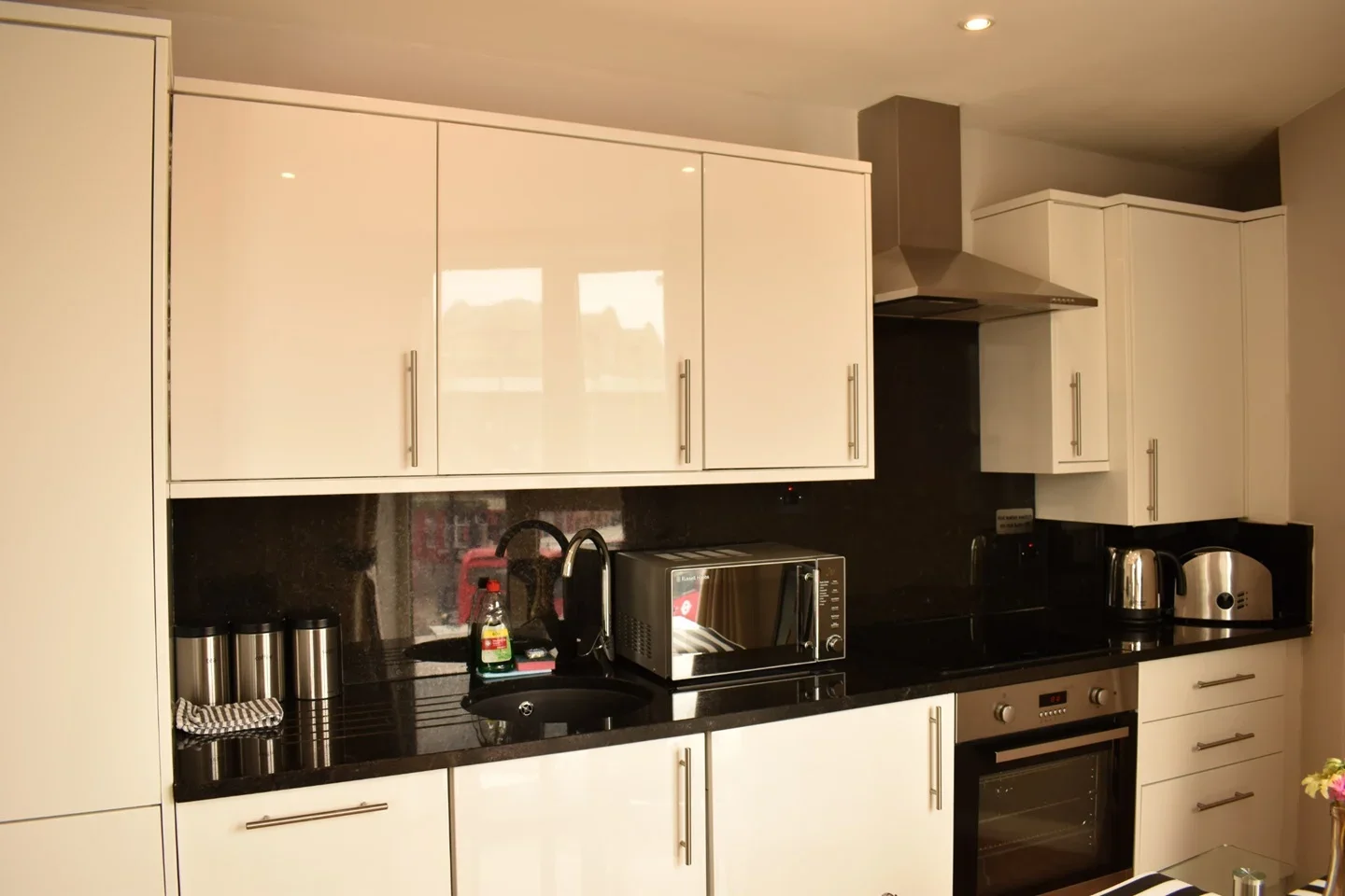 Flat Prince of Wales Drive in Greater London