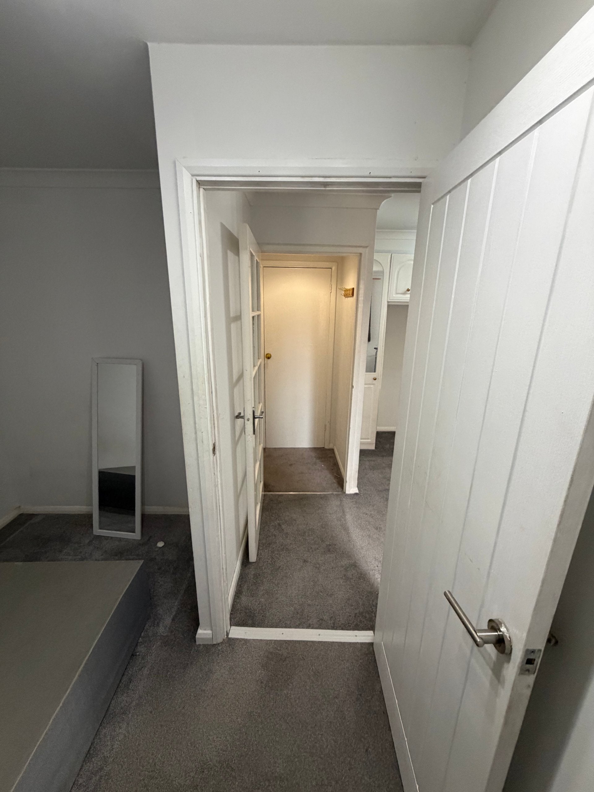 Flat Vignoles Road in Greater London