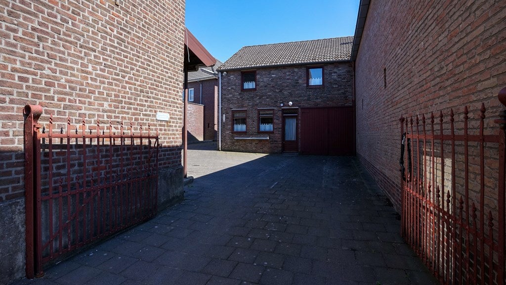 Huis Pastoor Brouwersstraat 10 in Margraten
