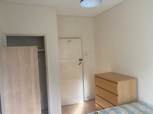 Room Edith Villas in Greater London