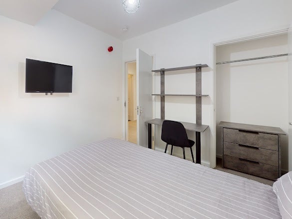 Room Lenton Boulevard in Nottingham