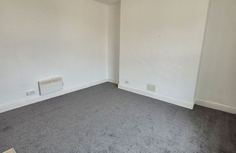 Flat Albion Road in Scarborough