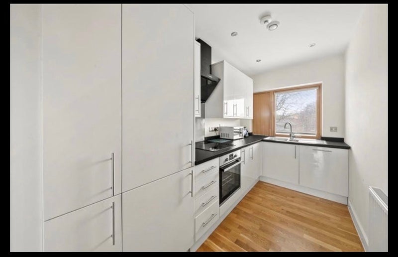 Room Copley Close in Greater London