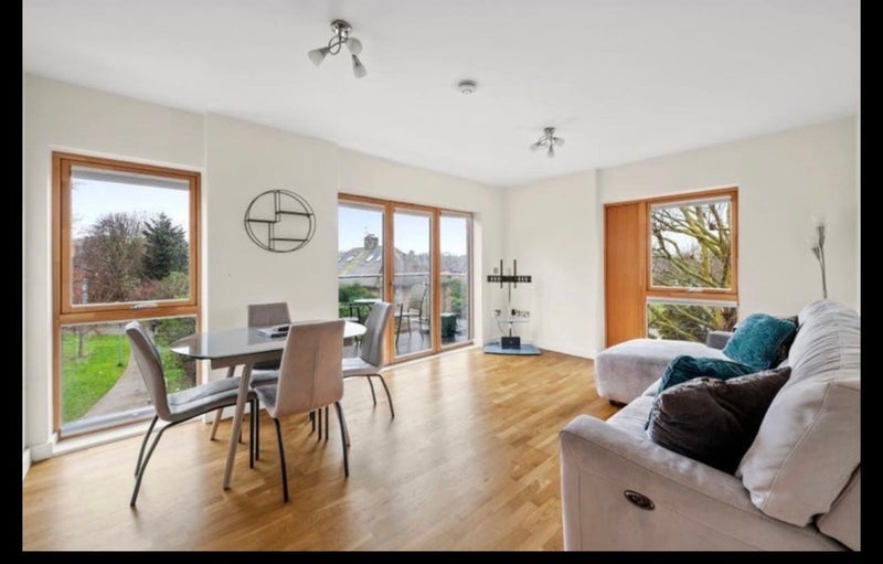 Room Copley Close in Greater London