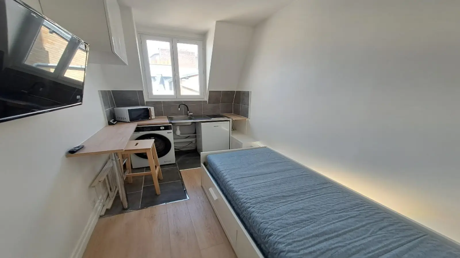 Flat Rue de Courcelles in Paris