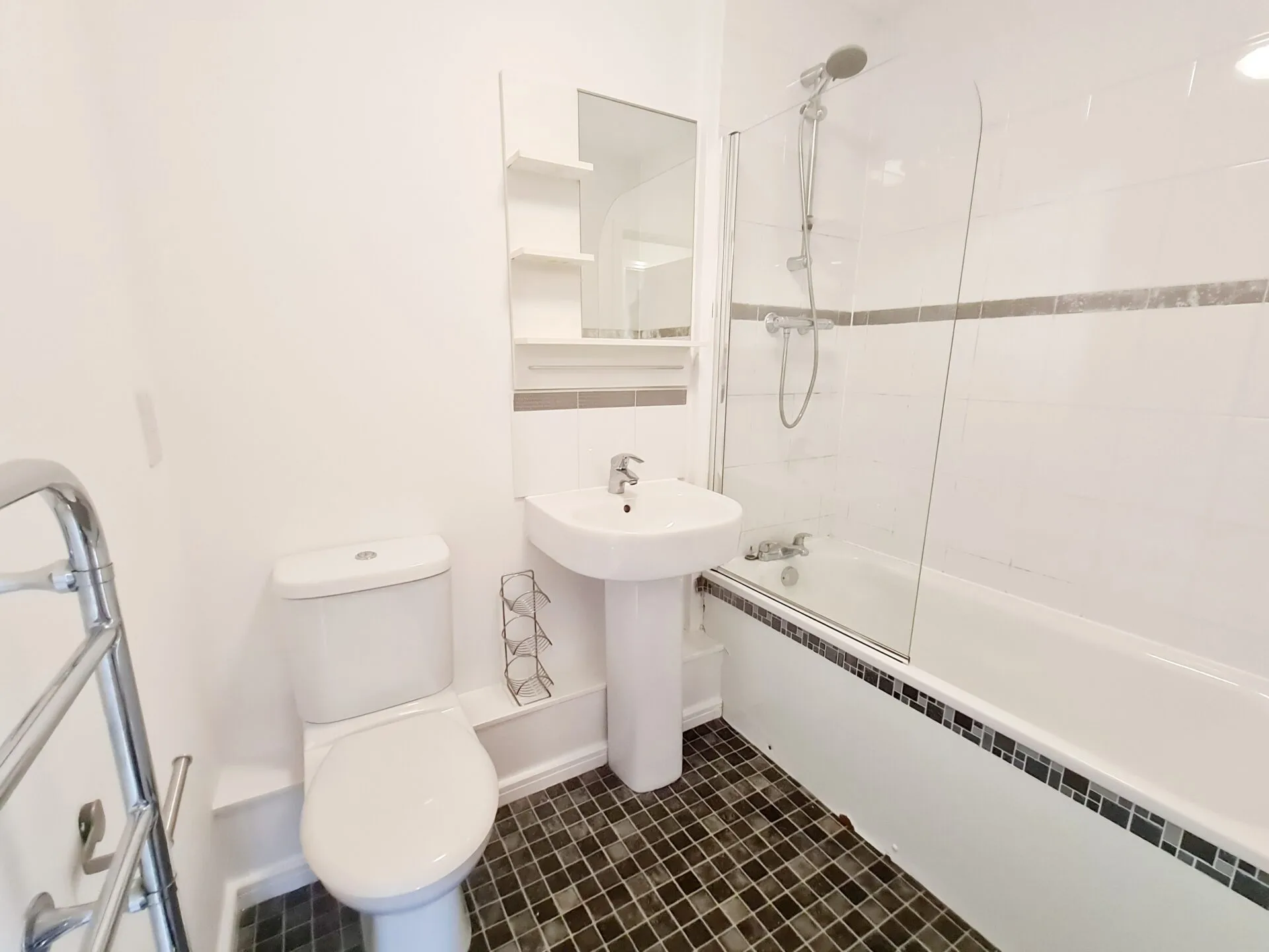 Flat Brathey Place in Bolton