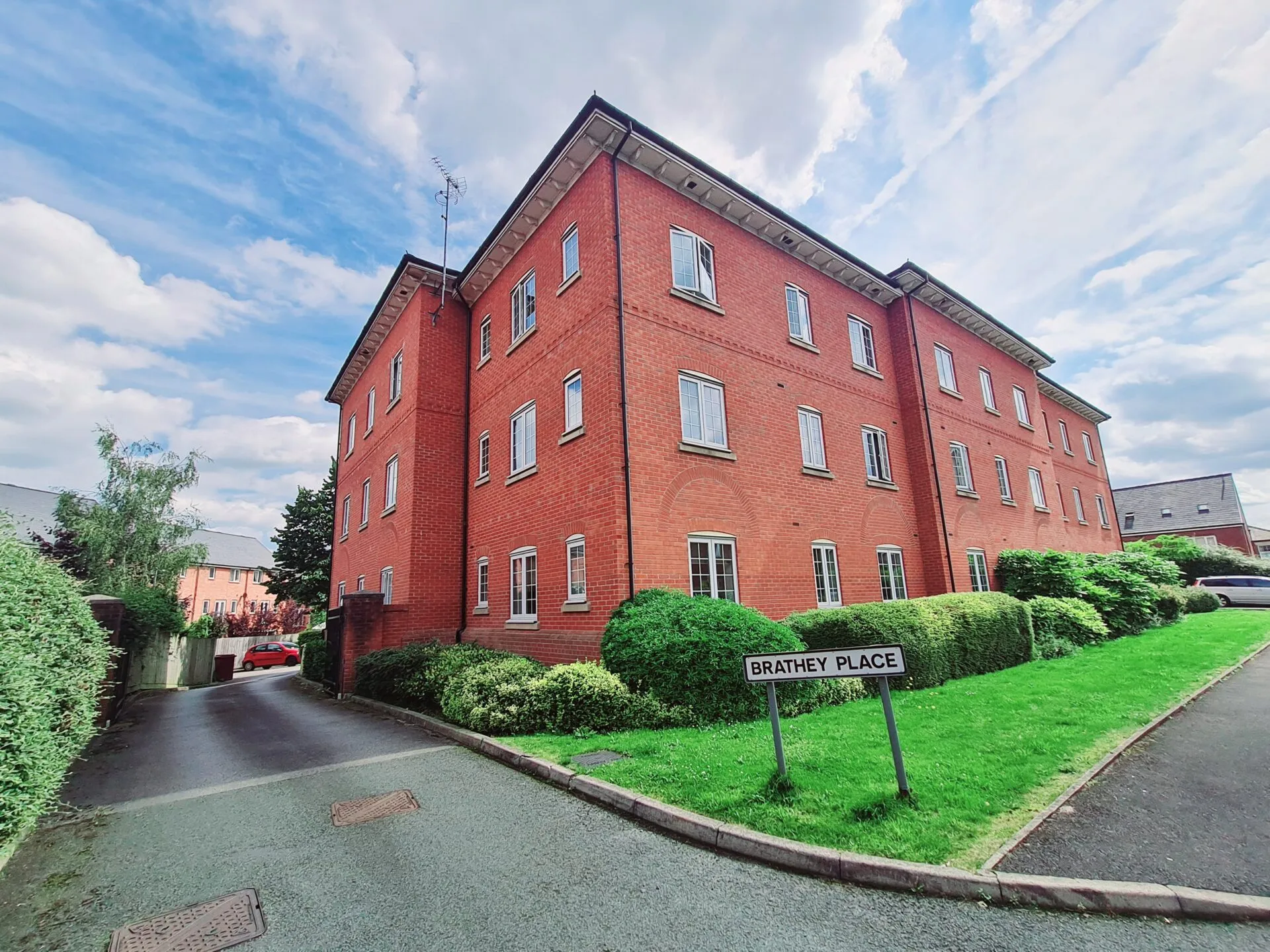 Flat Brathey Place in Bolton