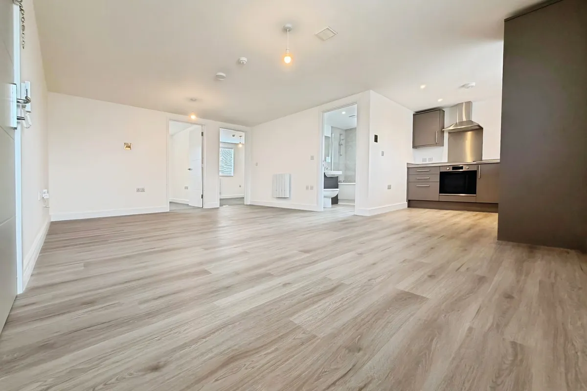 Flat Swain Court in Peterborough