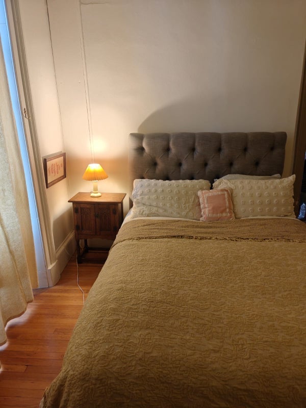Room Queen Mary Avenue in Glasgow