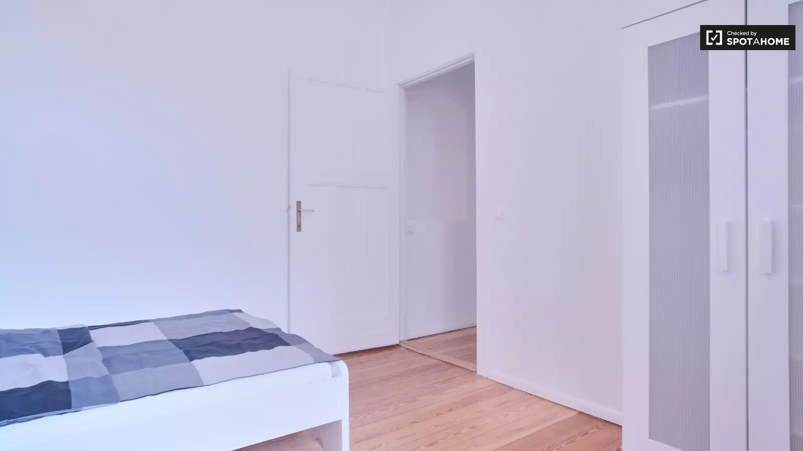 Wohnung Rosenfelder Ring in Berlin